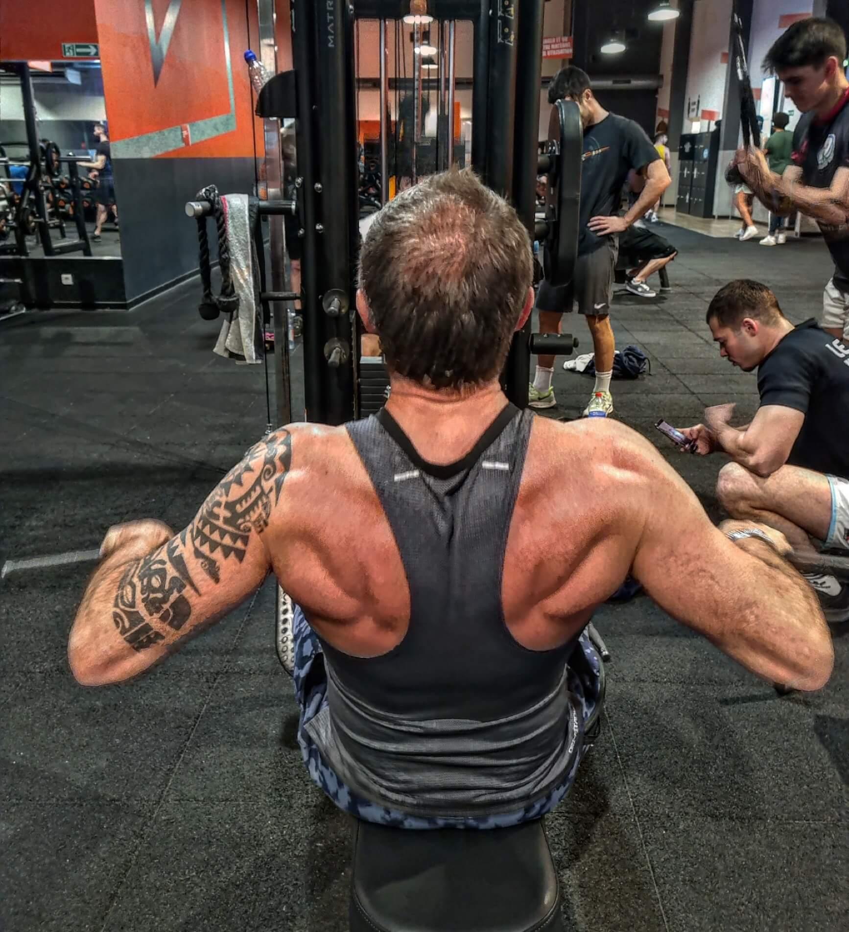 Woman making a plan - Avant